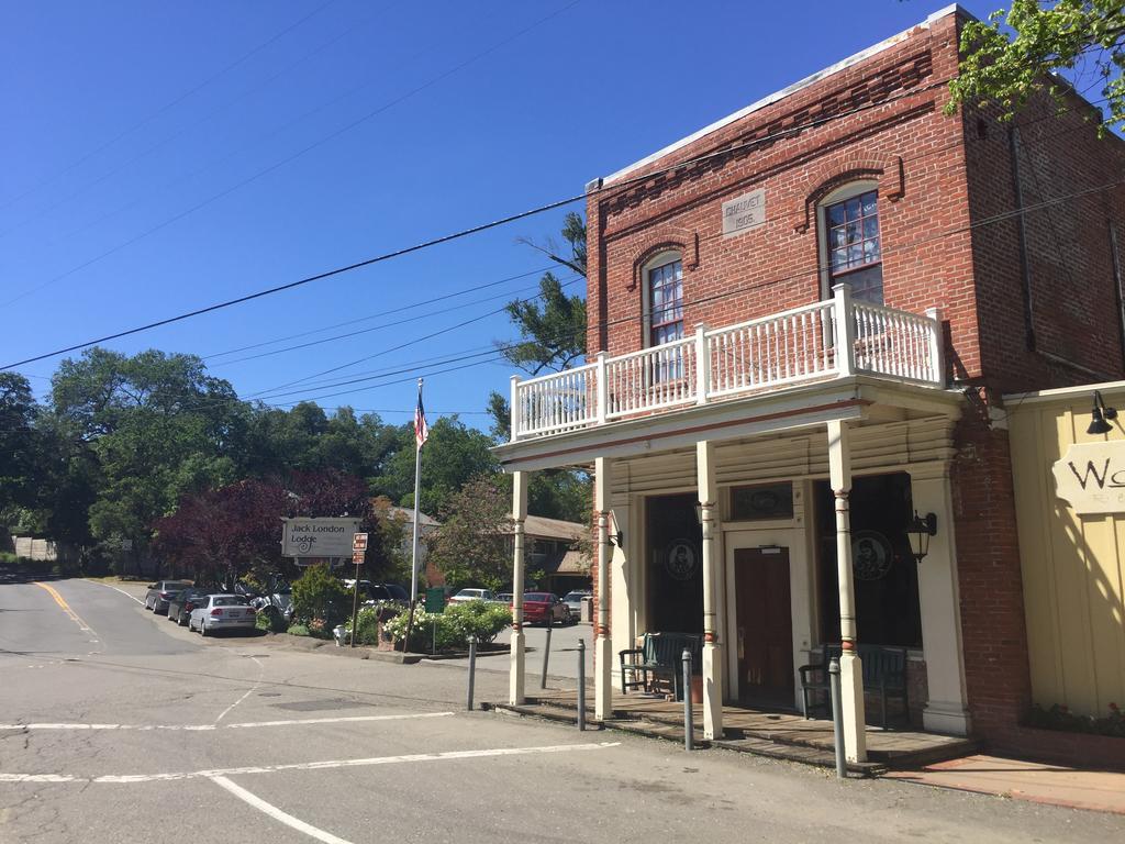 The Jack London Lodge เกลนเอลเลน ภายนอก รูปภาพ