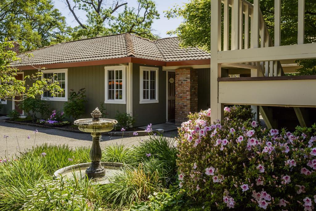 The Jack London Lodge เกลนเอลเลน ภายนอก รูปภาพ